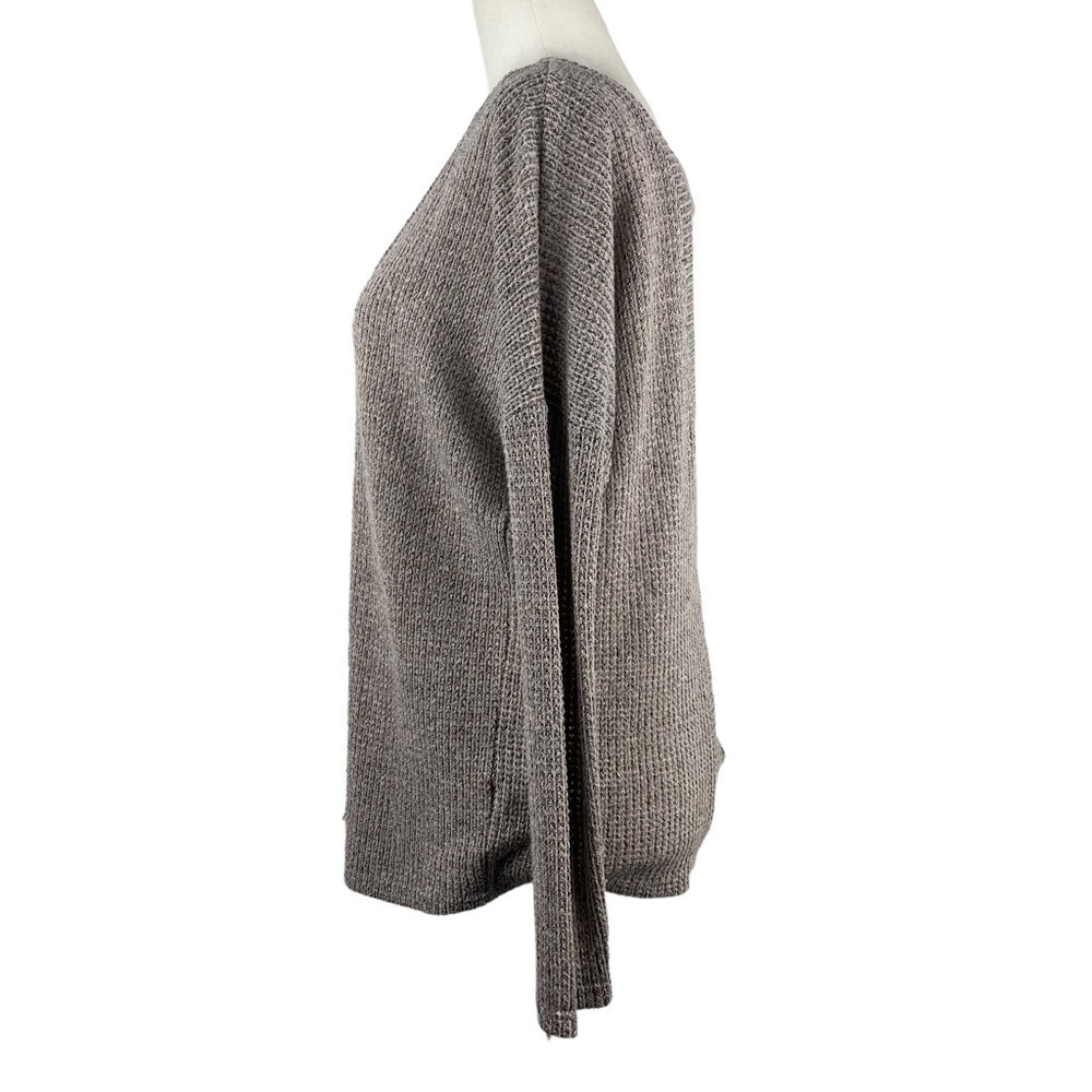 ginger G OVERSIZED LONG SLEEVE V-NECK BACK. - Picture 3 of 10